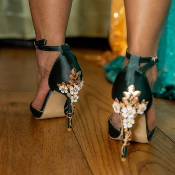 Green Satin High Heel Shoes Embellished Flowers Metal Gold Detail - Picture 13 of 16